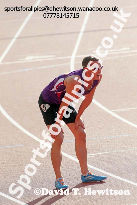 Niall Flannery, 400 metres hurdles at the Glasgow Diamond League. Photo: David T. Hewitson/Sports for All Pics